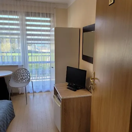 Pensjonat Jan Pokoje Nad Samym Morzem Guest house
